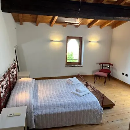 Apartment Cisano Residenza D'epoca