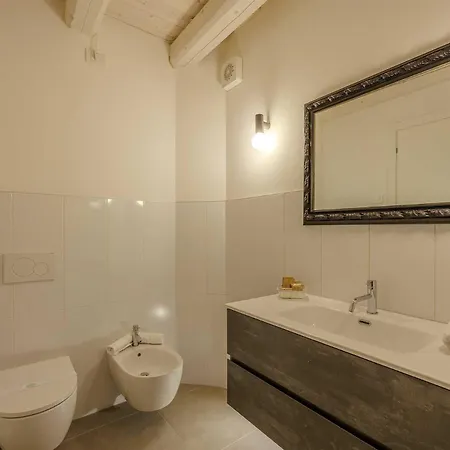 Apartment Cisano Residenza D'epoca