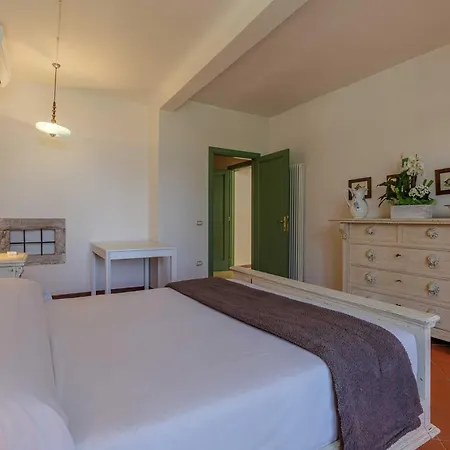 Apartment Cisano Residenza D'epoca