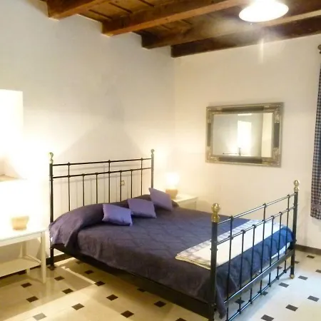 Cisano Residenza D'epoca Apartment *