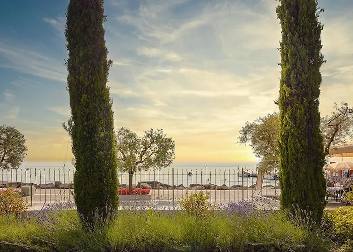 Apartamento Cisano Residenza D'epoca *