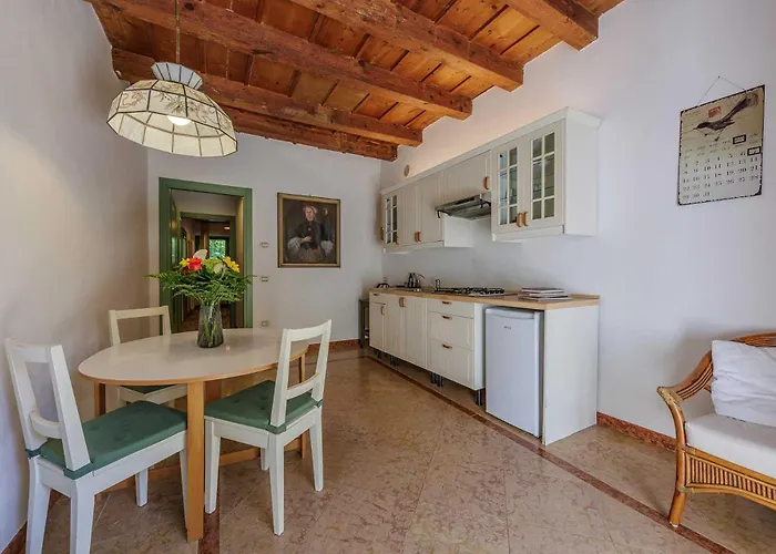 Cisano Residenza D'epoca Apartamento