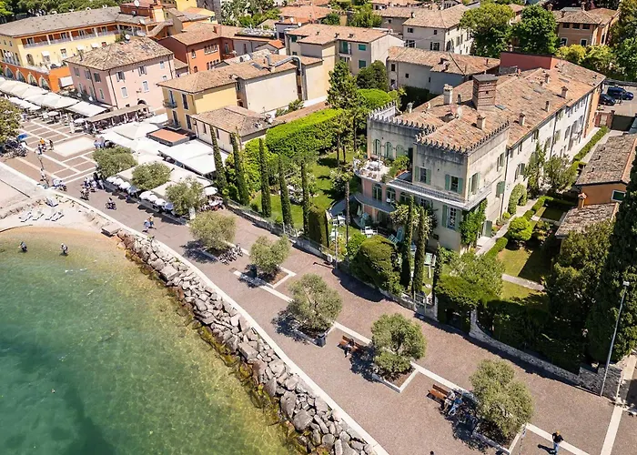 Lägenhet Cisano Residenza D'epoca